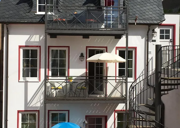 Mosel Reblaus Apartment Zell