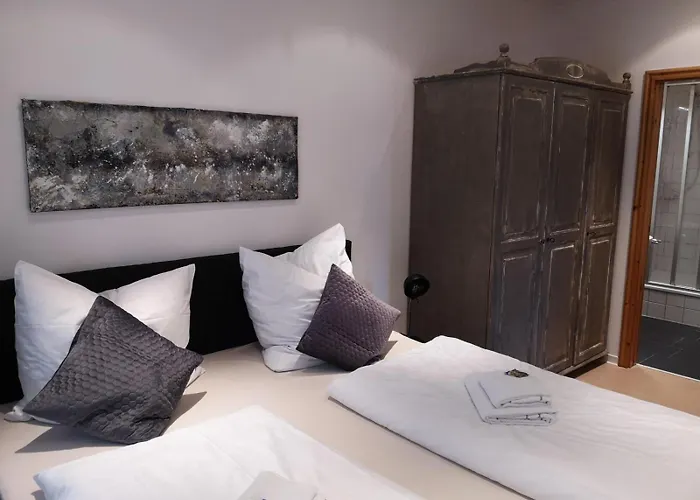 Mosel Reblaus * 첼 안 데어 모젤